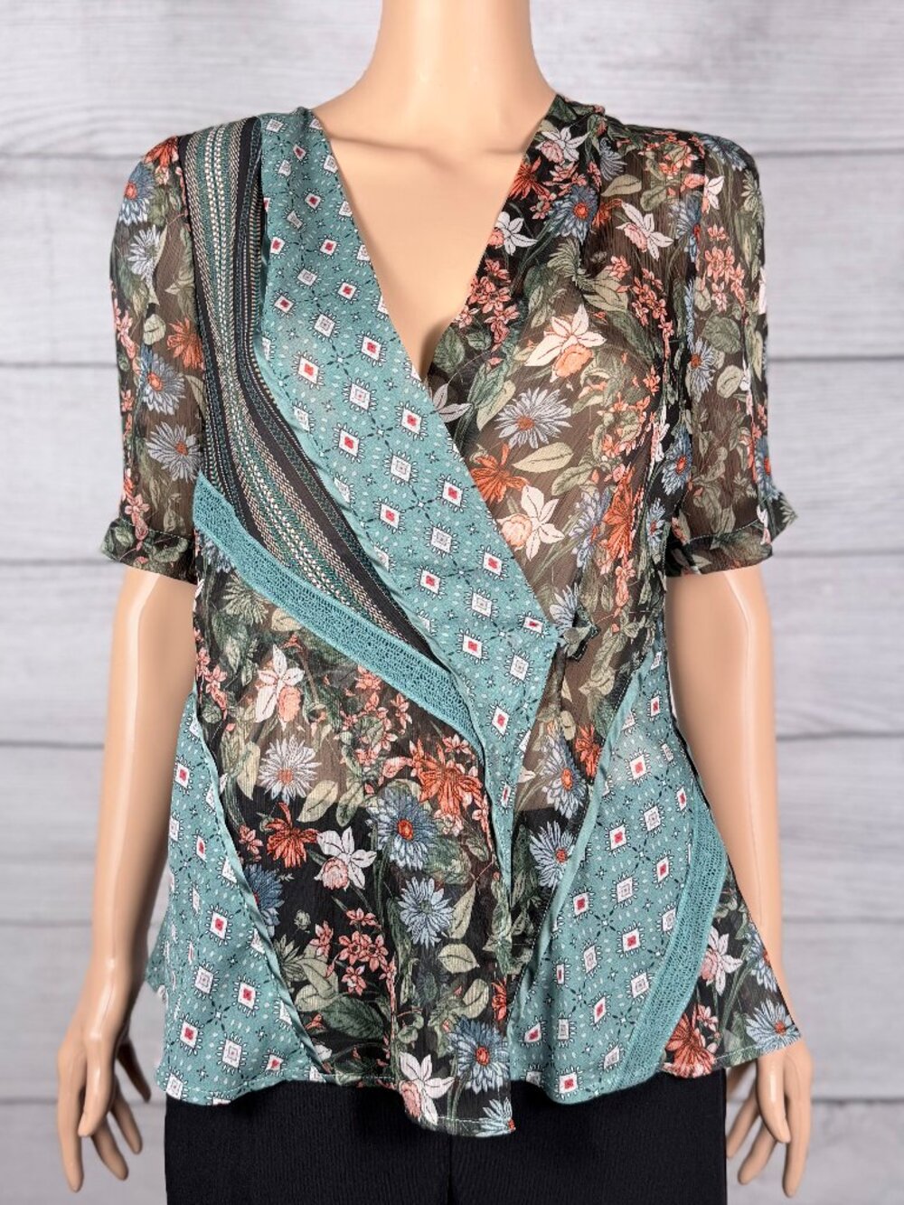 🖤 NWOT Anthropologie Tiny Lovely Patchwork Wrap Floral Top Size S